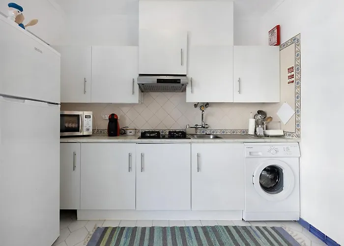 House Paraíso Frente à *